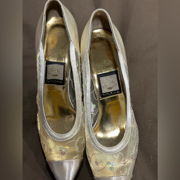 Nina Wedding shoes - beige in color - Picture 4 of 7